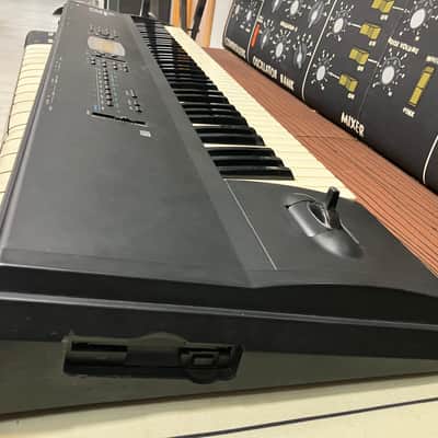 Korg X2 with manual image 14
