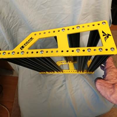 NuX Bumblebee Large Pedalboard w/ Bag 2020 - yellow image 3