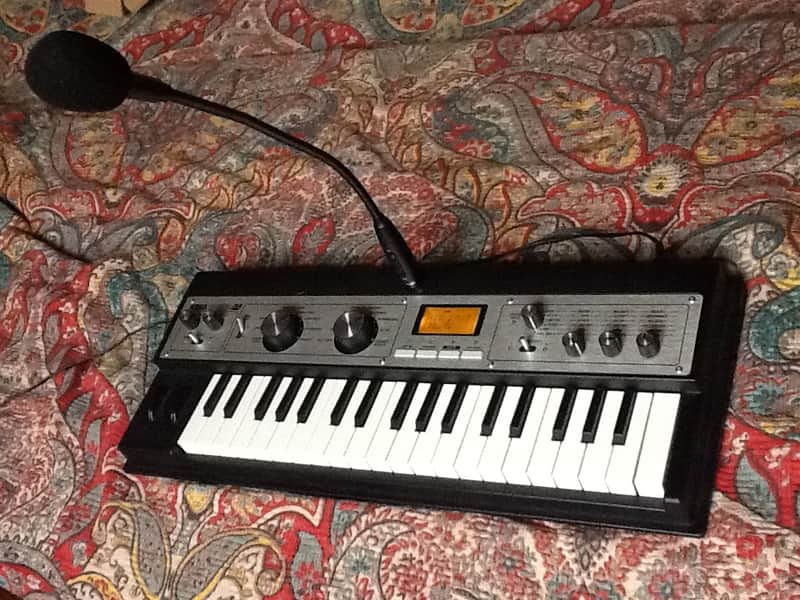 Korg MicroKORG XL 37-Key Synthesizer/Vocoder 2010s - Black image 1