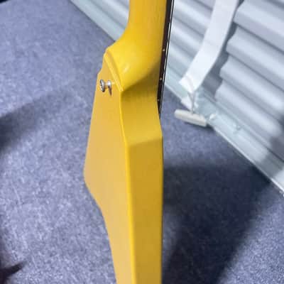 Gibson Flying V “Primavera” —short-run model, 1994, rare image 8