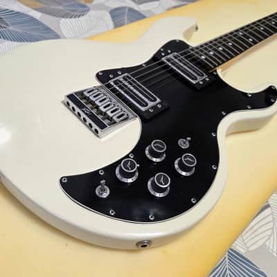 Peavey T-60 with Rosewood Fretboard 1980 - White with toaster and blade pickup Bild 6