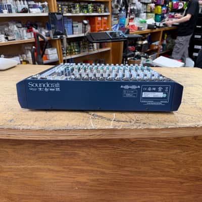 Used Soundcraft Signature 16 16-input Mixing Board 16-Channel Analog USB Mixer with Effects image 9
