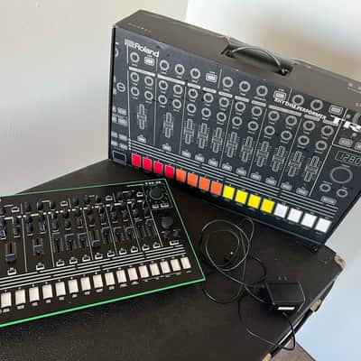 Roland AIRA TR-8 Rhythm Performer Drum Machine 2014 - Present - Black