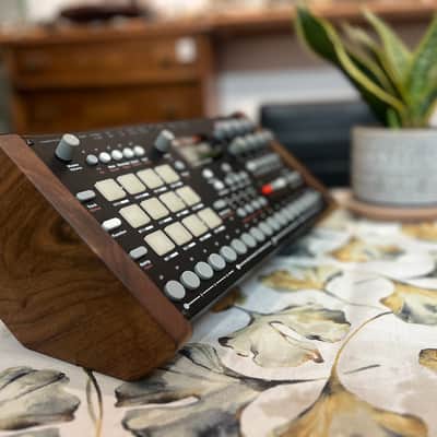 Elektron Analog Rytm mk1 stand, walnut wood