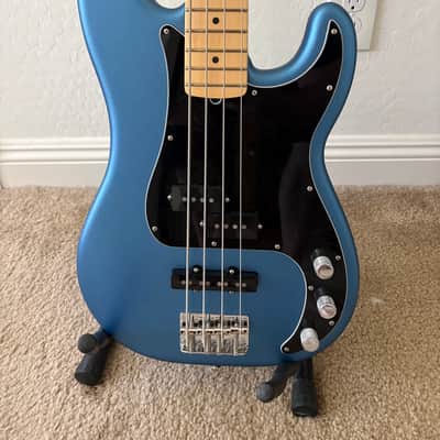Fender American Performer Precision Bass with Maple Fretboard 2018 - Present Satin Lake Placid Blue image 1