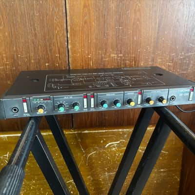 Boss DE-200 Digital Delay | Reverb Canada Boss DE-200 Digital Delay | Reverb Canada