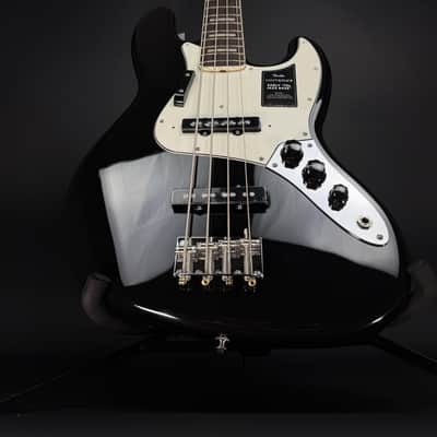 Fender Vintera III Early '70s Jazz Bass - Black image 3