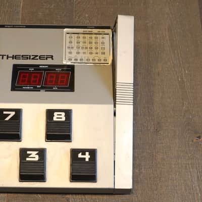 Roland GR-700 Guitar Synthesizer 1984 - 1989 - Grey image 8
