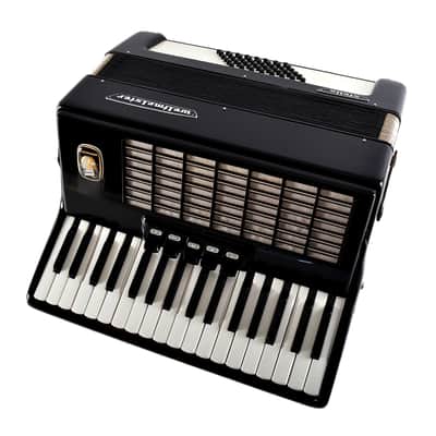 German Made Top Quality Accordion Weltmeister Stella - 48 bass, 5 registers + Original Hard Case & Straps included image 6
