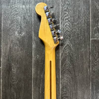 Squier II Standard Stratocaster with Maple Fretboard (Made in Korea) 1989 - 1992 - Black image 5