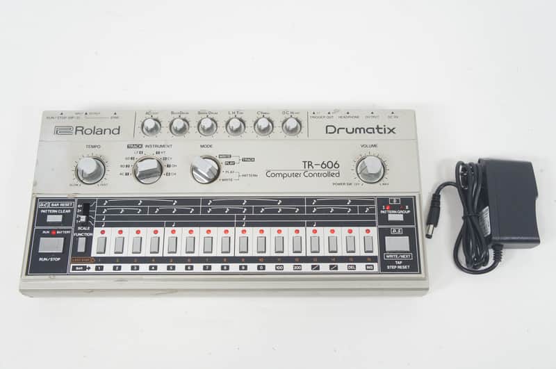 Immagine [SALE Ends Sep 3] Roland TR-606 Drumatix Computer Controlled Vintage Drum Machine w/ 100-240V PSU - 1