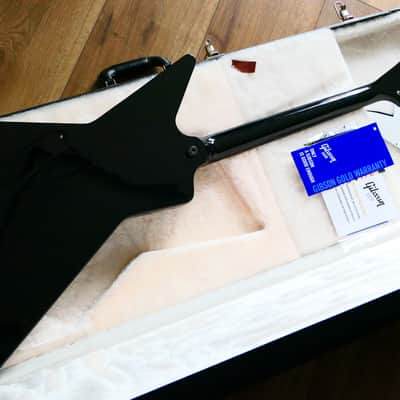 Gibson Explorer 2016T Ebony + Case + pickguards image 5