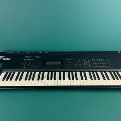 Yamaha SY99 Synthesizer 1991 - Black image 9