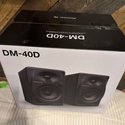 Pioneer DJ DM-40D 4" Two-Way Active Desktop Monitor System (Pair, Black) image 2