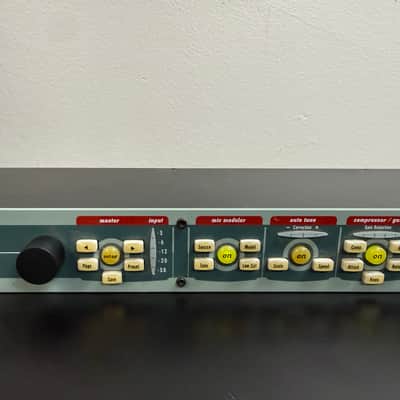 Antares AVP-1 Vocal Producer 2010s - Green image 3