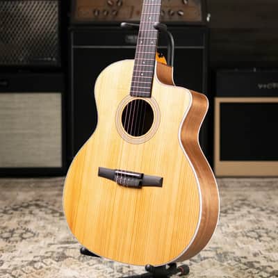 Taylor 214ce-N Nylon Grand Auditorium Acoustic/Electric Guitar with Gig Bag image 12