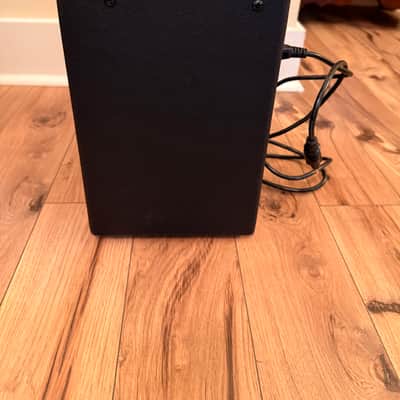 Fender Mustang LT25 Around 2025 image 4