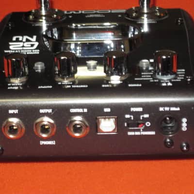 lightly used (most areas / sides are very clean- the FRONT side has several visible scratches) ZOOM G2NU GUITAR EFFECTS & USB AUDIO I/F PEDAL (comes with batteries) image 11
