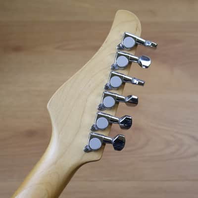 1990 Charvel Jackson Japan DK-065-SSH Dinky Superstrat (Red) image 12