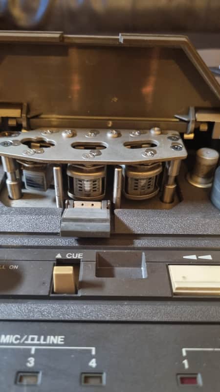 TASCAM 34B 1/4" 4-Track Reel to Reel Tape Recorder 1989 - 1997 - Black image 1