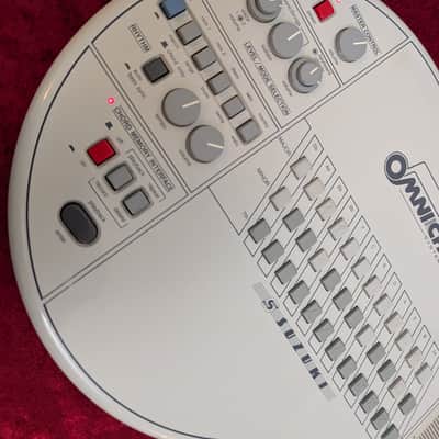 Vintage Suzuki Omnichord System Two Model OM-84 Synthesizer w/ Hard Case, Manual & Overlay 1984 - Ivory image 14