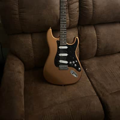 Harley Benton 25th anniversary strat(modded) 2023 - Firemist gold image 1