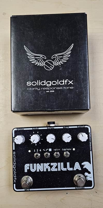 SolidGoldFX Funkzilla 2010s - Black image 1