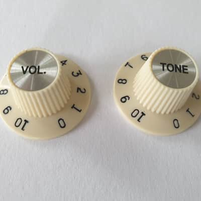 Set of 2 Jazzmaster push fit witch hat volume and tone knobs Ivory fits CTS