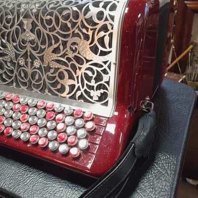 GORGEOUS CAVAGNOLO FRANCE 96 BASS 4 VOICE CHROMATIC ACCORDION COMPACT PRO 8 image 2