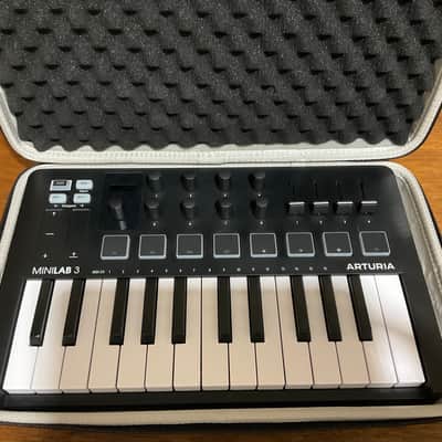 Arturia MiniLab MKIII 25-Key MIDI Controller 2022 - Present - Black