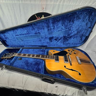 Yamaha AE-11 ae11 Archtop Electric Hollowbody Guitar with Case - Natural image 1