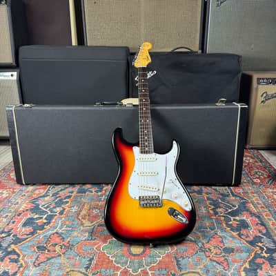 *Video* Tokai Gold Star Sound Stratocaster  3 Tone Sunburst  - 1980’s image 8