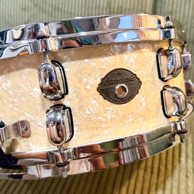Vintage Tama Starclassic Performer 5.5x14 Snare — 1st Gen 1994-96 MIJ, Pearl White, 8-Ply Philippine Mahogany/Birch, Die-Cast Hoops (Video Demo) image 12