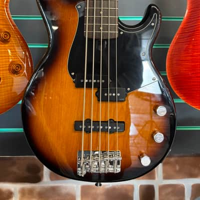 Yamaha BB435 Sunburst 5-String Electric Bass Guitar image 3