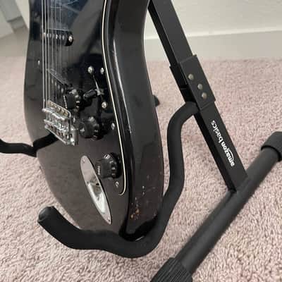 Fender Stratocaster with 3-Bolt Neck, Maple Fretboard 1971 - 1977 - Black image 11