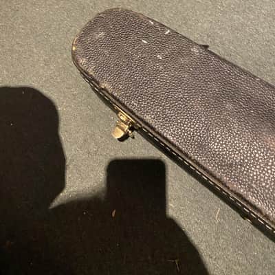 Gypsy Jazz Guitar Case - Damage on the corner!  Black exterior/Green interior image 5