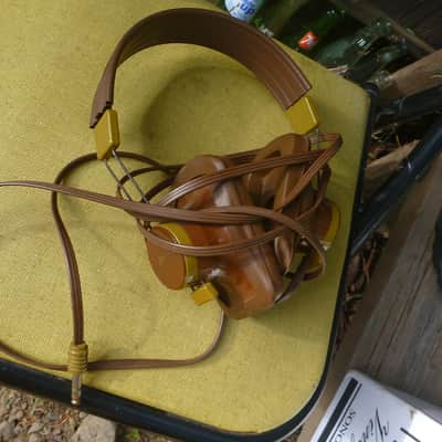 Zenith stereo headphones 1960's - beige brown image 2