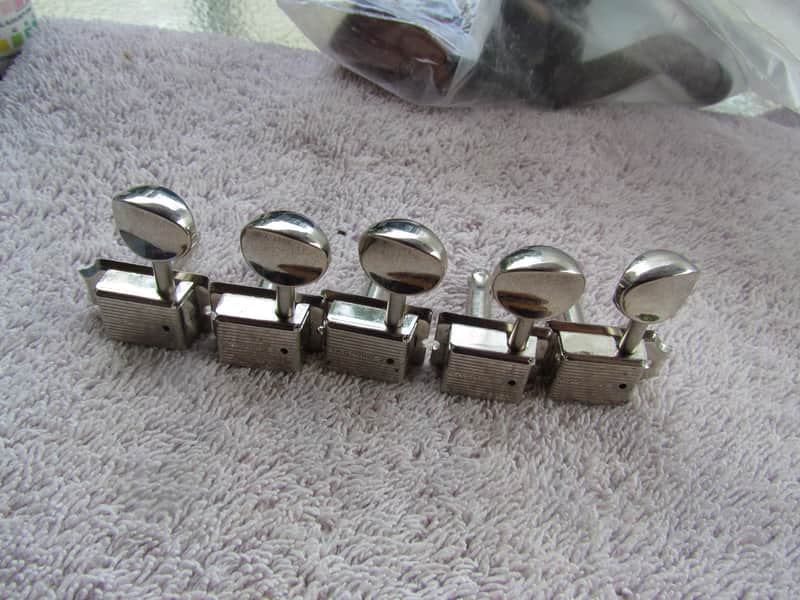 5-Left Handed Kluson Single Line Tuning Machine Fits Stratocaster Telecaster Set of 5 Labeled P.W Left Handed image 1