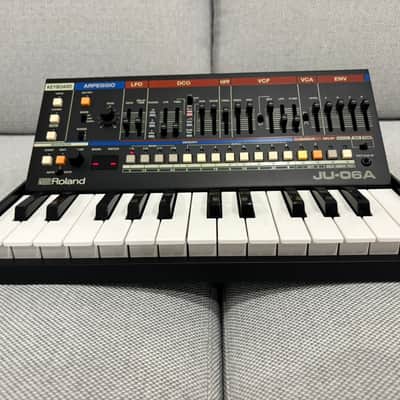 Roland JU-06A *MINT* Bild 5