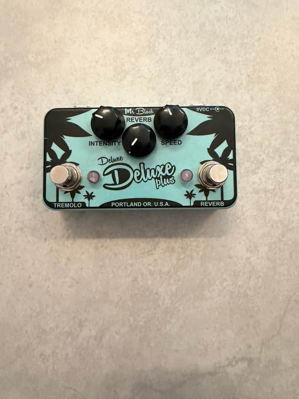 Mr. Black Deluxe DeluxePlus