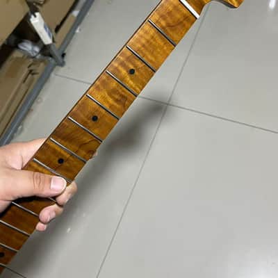 stainless steel 22 frets Large headstock S S 22frets Roasted flame Maple Electric guitar neck 25.5inch hole 10mm Satin image 1
