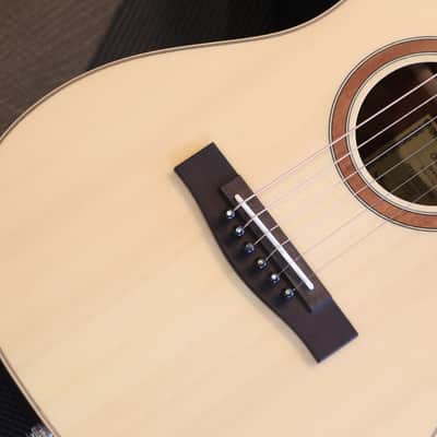 Journey Instruments OF410N Solid Sitka & Mahogany Collapsible Travel Guitar Natural + OGB image 4
