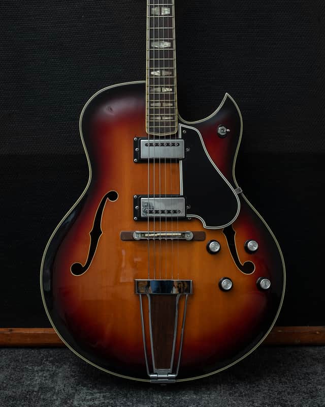 Yamaha AE11 Early 70's - Sunburst image 1
