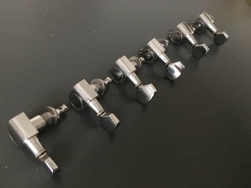 Yolnth Chrome Enclosed Guitar Machine Heads Tuners 6 - in - line (set of 6) image 1