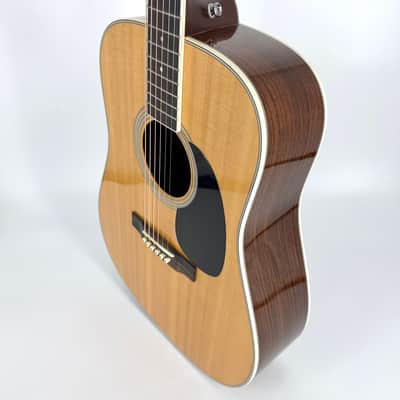 2007 Martin D-35 - Natural image 6