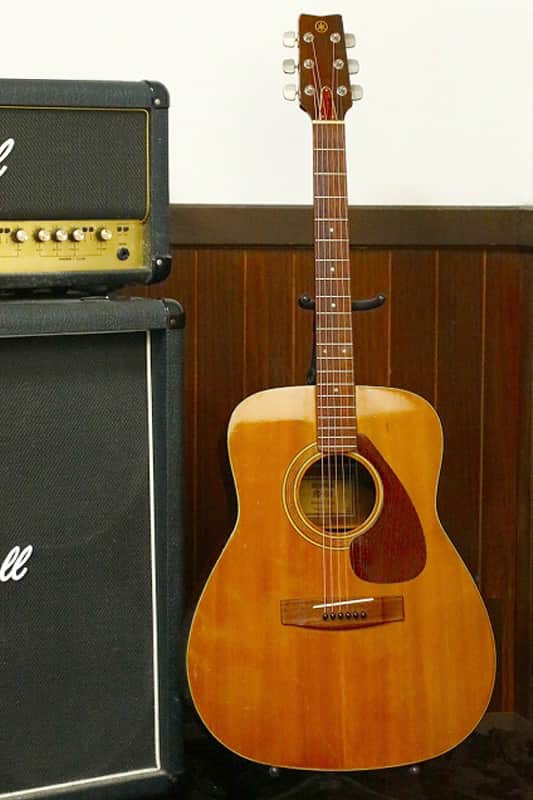1973 made Vintage Acoustic Guitar Yamaha FG-160 GREEN Label Made