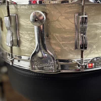 Ludwig Jazz Fest 14” x 5” Snare Drum  50’s - 60’s  - White Marine Pearl Trans Badge image 4