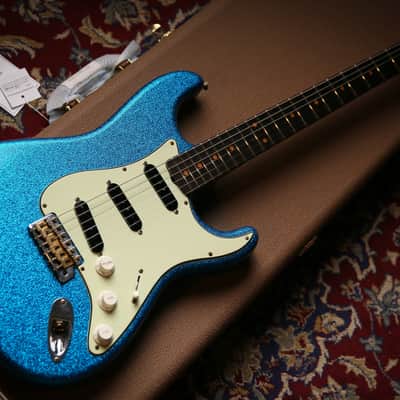 Fender USA Custom Shop 62 Flamethrower Stratocaster Relic Blue Sparkle image 10