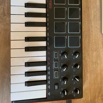 Akai MPK Mini MKII 25-Key MIDI Controller 2014 - Present - Black with Black Keys