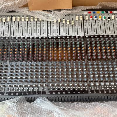 Mackie Onyx 32.4 32-Channel 4-Bus Live Sound Reinforcement Console 2006 - 2015 - Black/Grey image 6